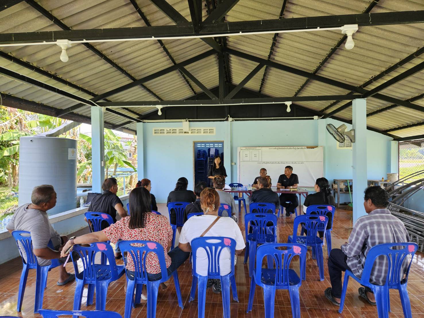 พช.อ.ปากพนัง ติดตามผลการดำเนินงานโครงการ กข.คจ.